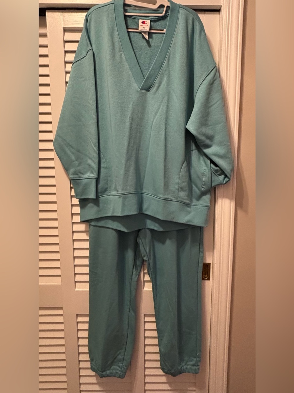 Champion Women’s co Teal Sweatpants & V‑Neck Sweatshirt Set